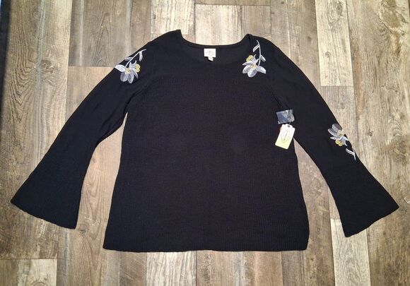 St. John's Bay Sweaters - NEW! Women's St. John's Bay Black Knit Sweater w/ Flower Embroidery, Size Large
